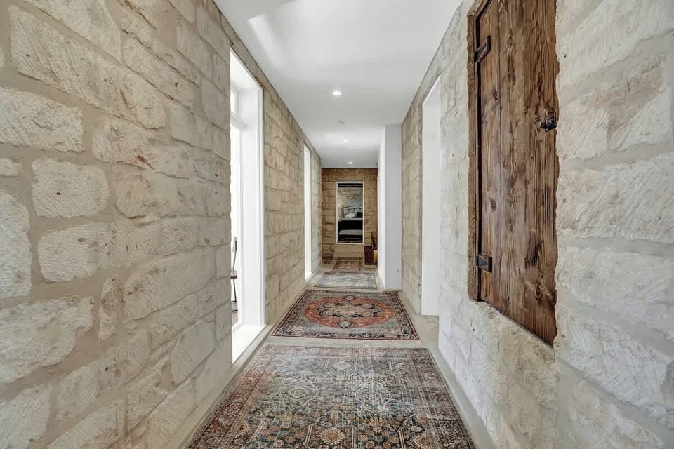 403_W_Austin_St_LRG-46