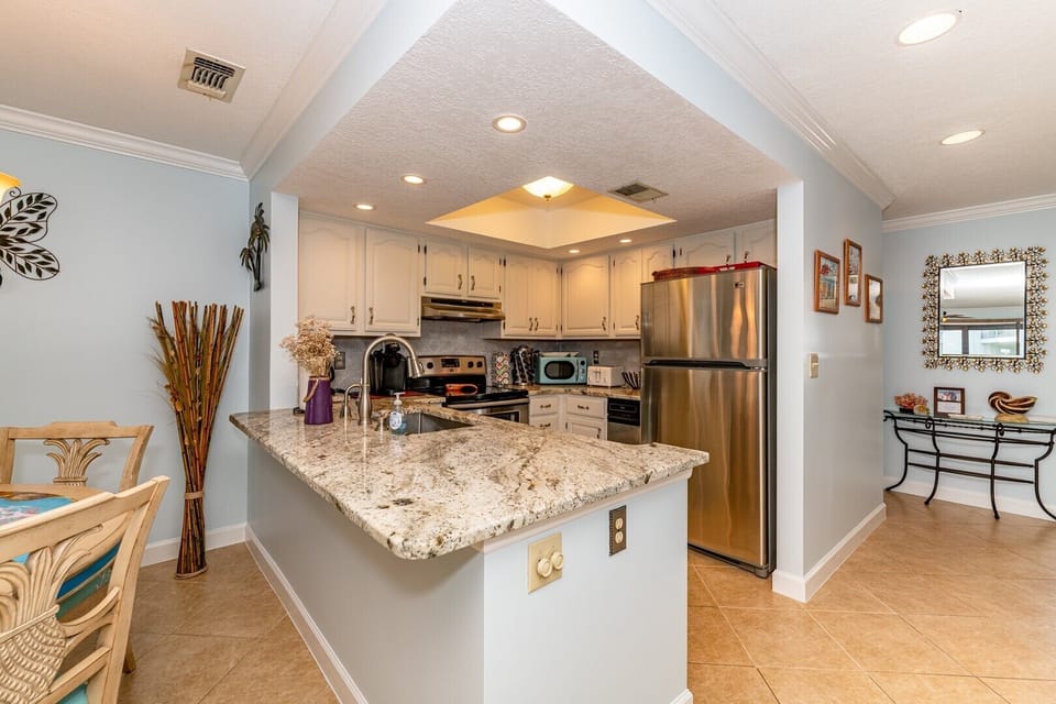 Enjoy Cooking in this Gourmet Kitchen