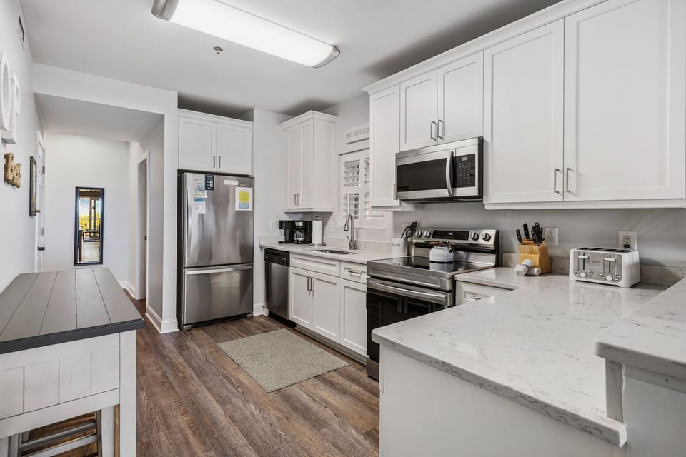 Kitchen | Starfish | Oceanview 101 | 1116 Ocean Blvd, Isle of Palms, SC | IOP Escapes