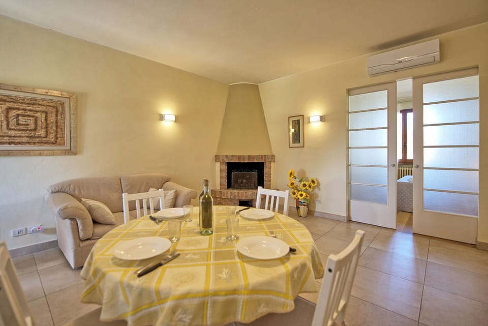 Dining Room, Kitchen