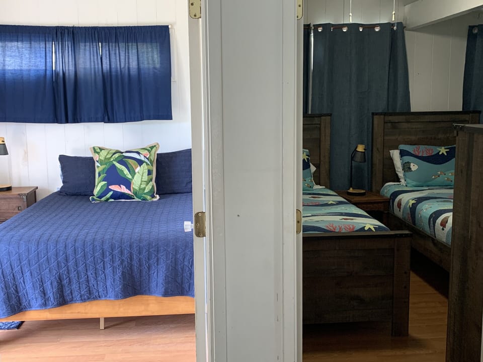 Guest Cottage showing side by side bedrooms [3] & [4]