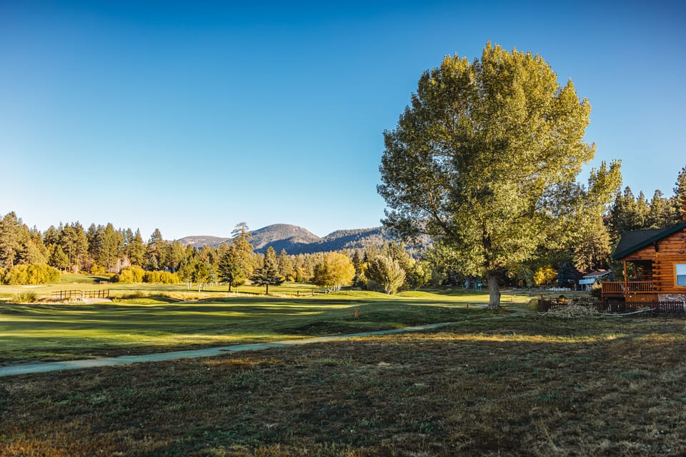 Golf course is 3 minutes away!