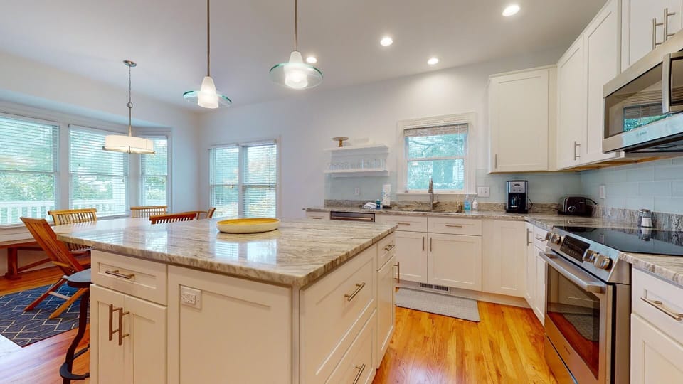 Beautiful Kitchen with Center Island