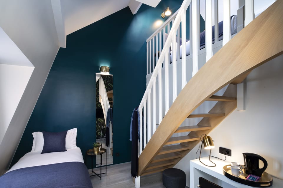 Triple Room | In-room safe, desk, soundproofing, iron/ironing board