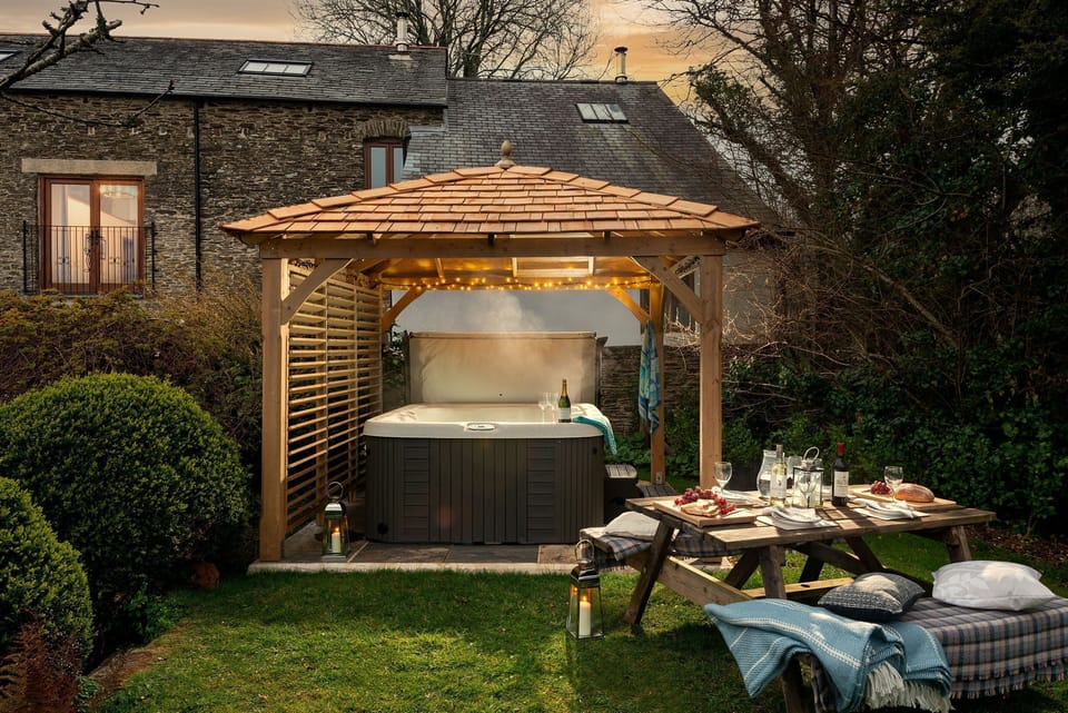 Water Mill hot tub