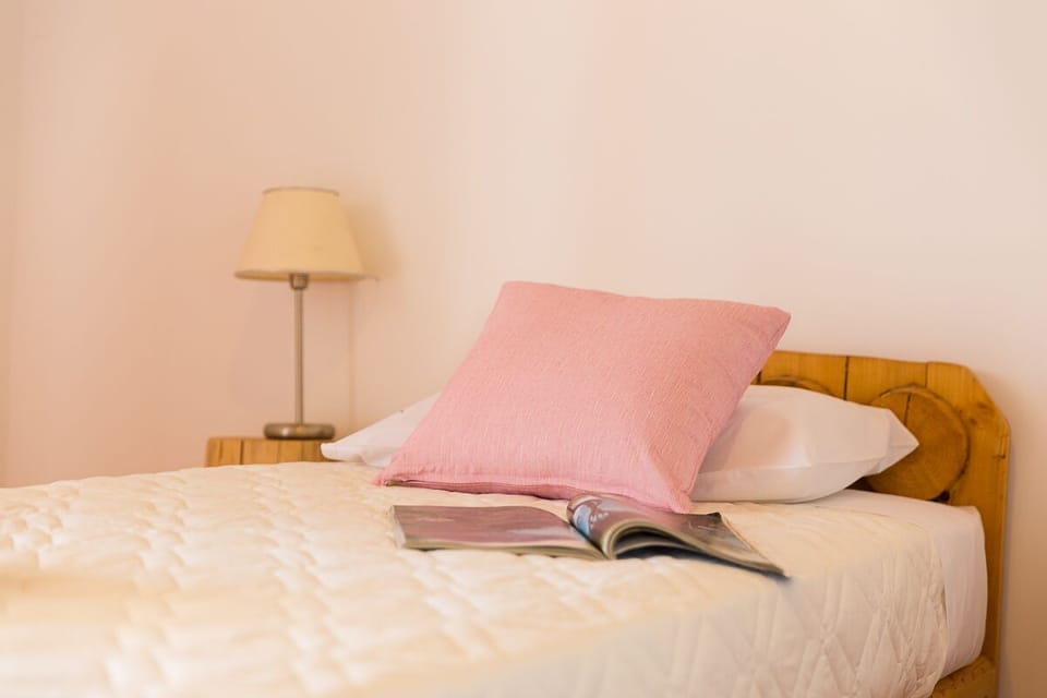 Bedroom decoration details.