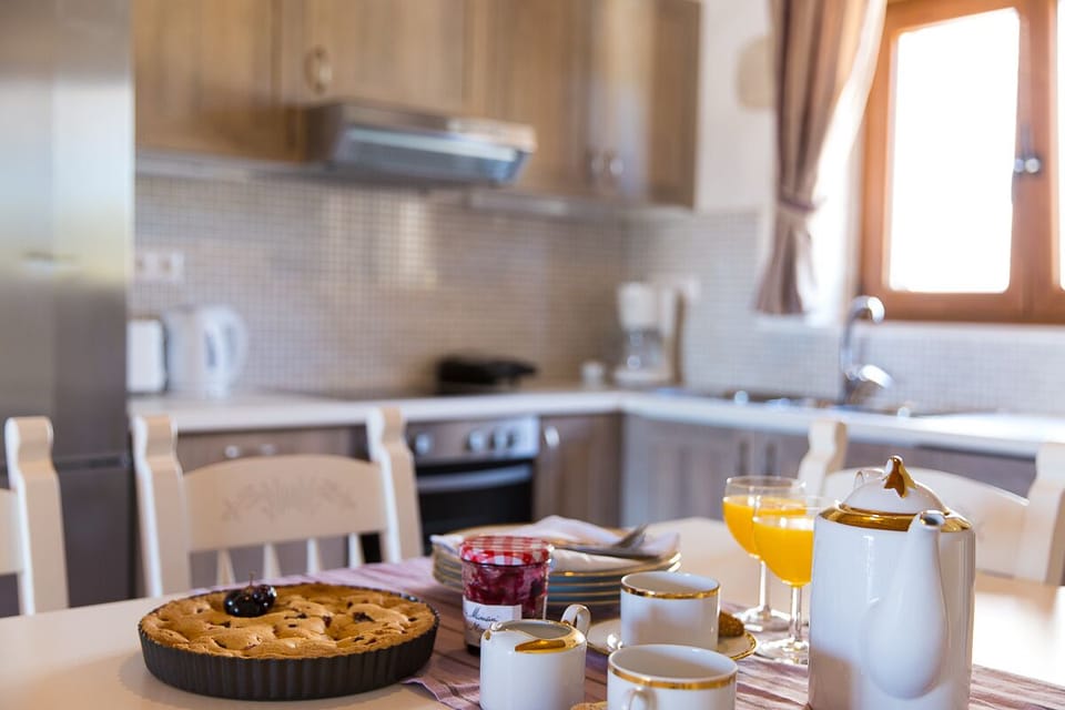 Enjoy your breakfast with your family!