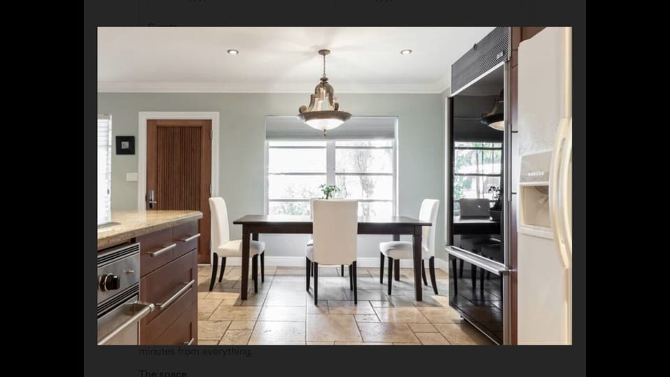 Kitchen dining area