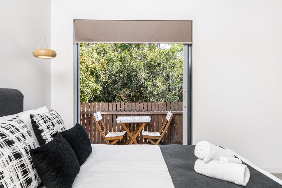 House | 4 bedrooms, iron/ironing board, WiFi (free), individually decorated
