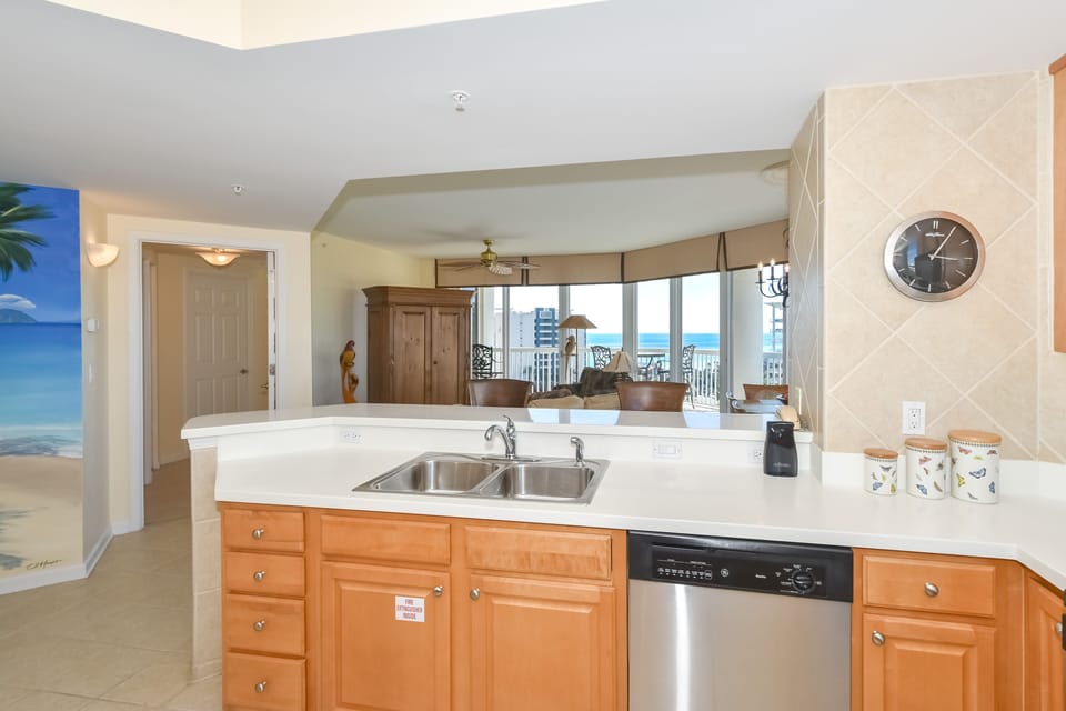 Silver Shells St. Lucia 1006- Fully Equipped Kitchen
