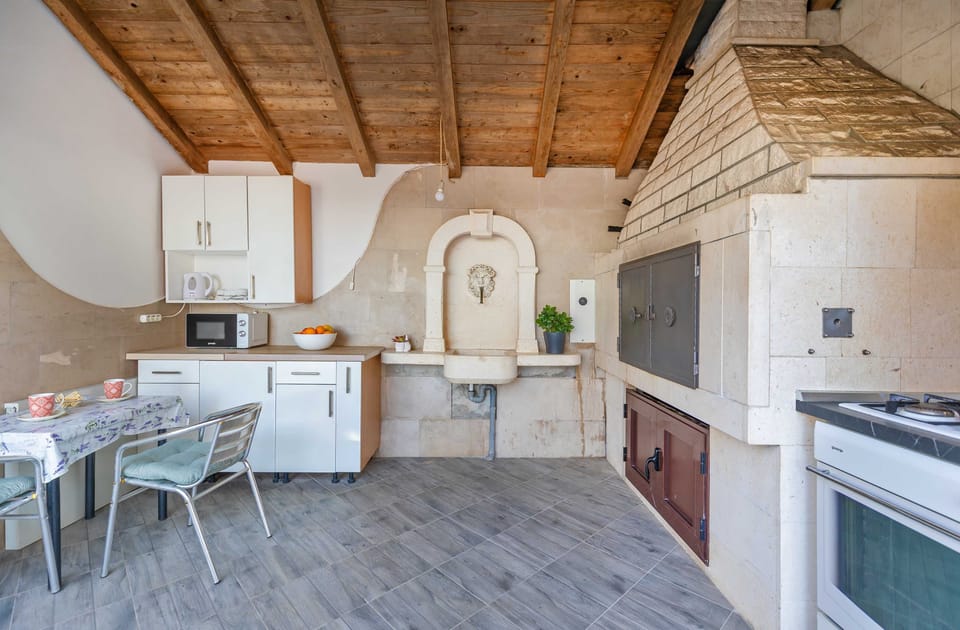 Double Room (Double Room with Private Bathroom) | Property amenity