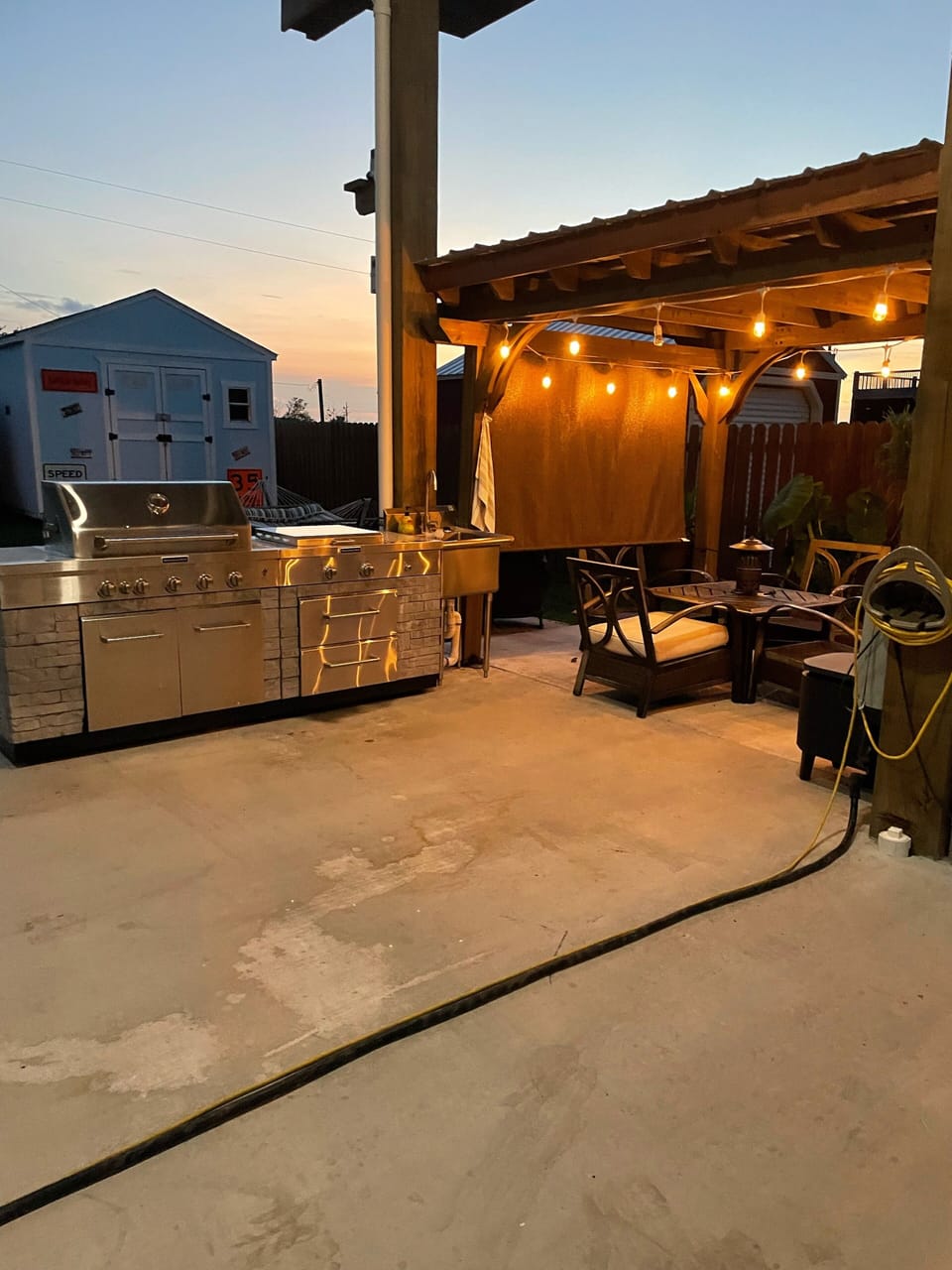 Outdoor kitchen /grill for the summer days