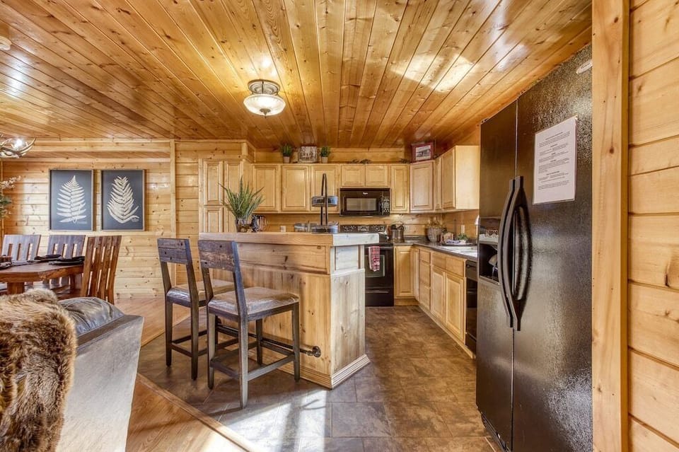Serenity's fully equipped kitchen