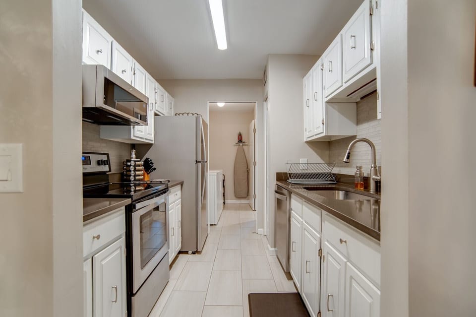 816 Clipper Court