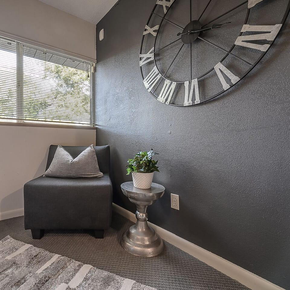 Middle grey bedroom
 W/ queen bed