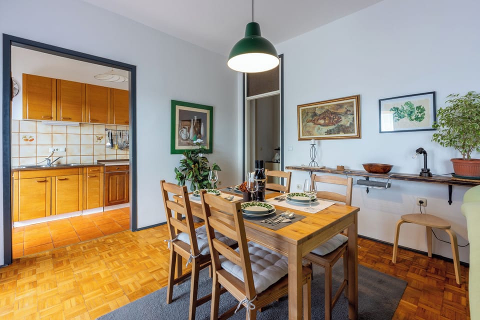 Apartment (A1) | Private kitchen | Fridge, oven, stovetop, espresso maker