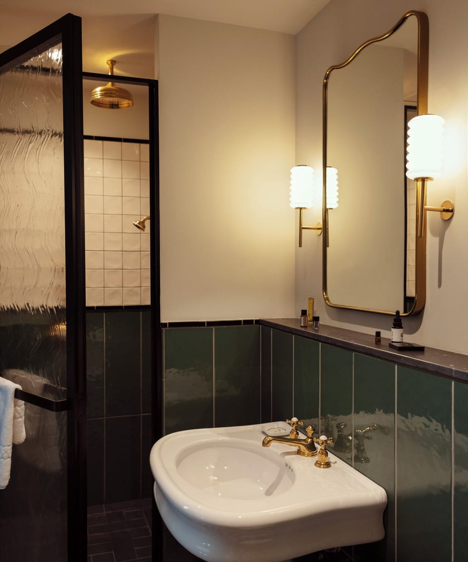 Roomy Balcony | Bathroom | Shower, hair dryer, bidet, towels