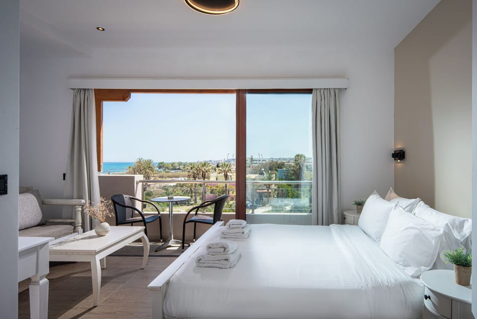 Superior Double Room, Sea View | Desk, laptop workspace, blackout drapes, soundproofing