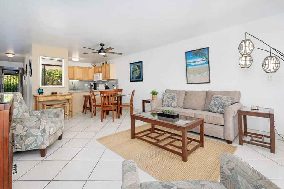 Spacious, nicely decorated living space.