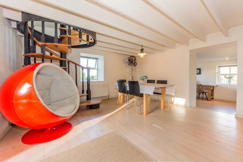 dining area in the living room and opening into the kitchen