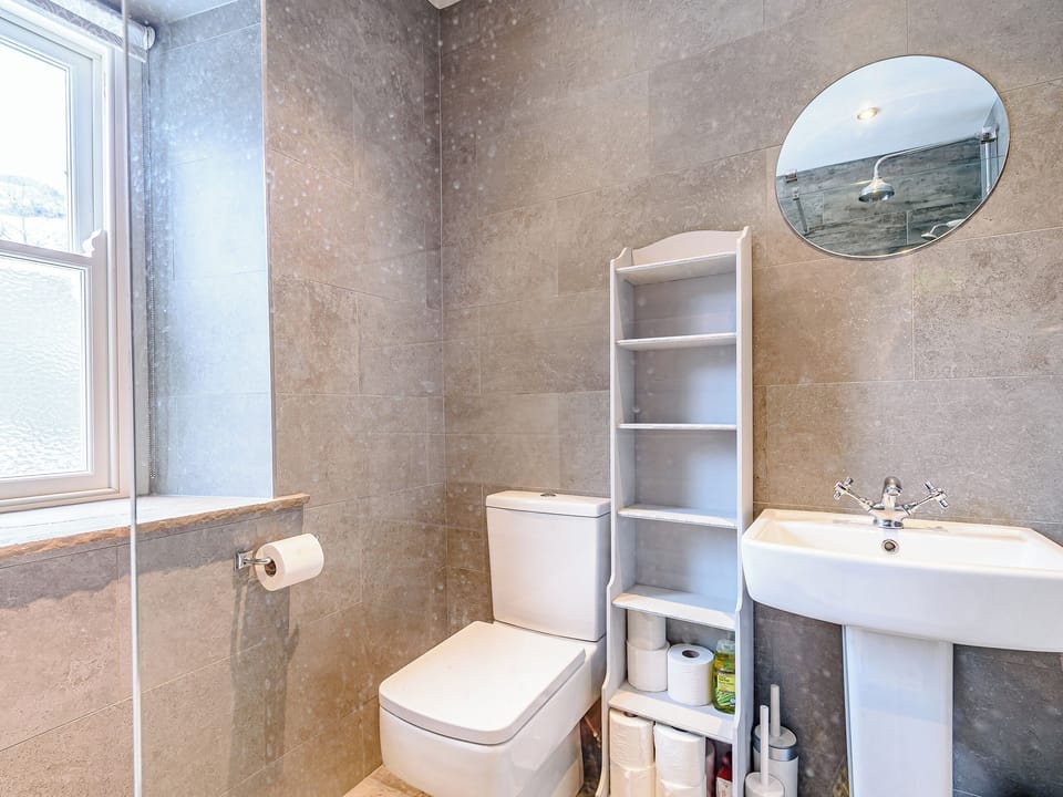 En-suite | Ghyll View, Gunnerside, near Richmond