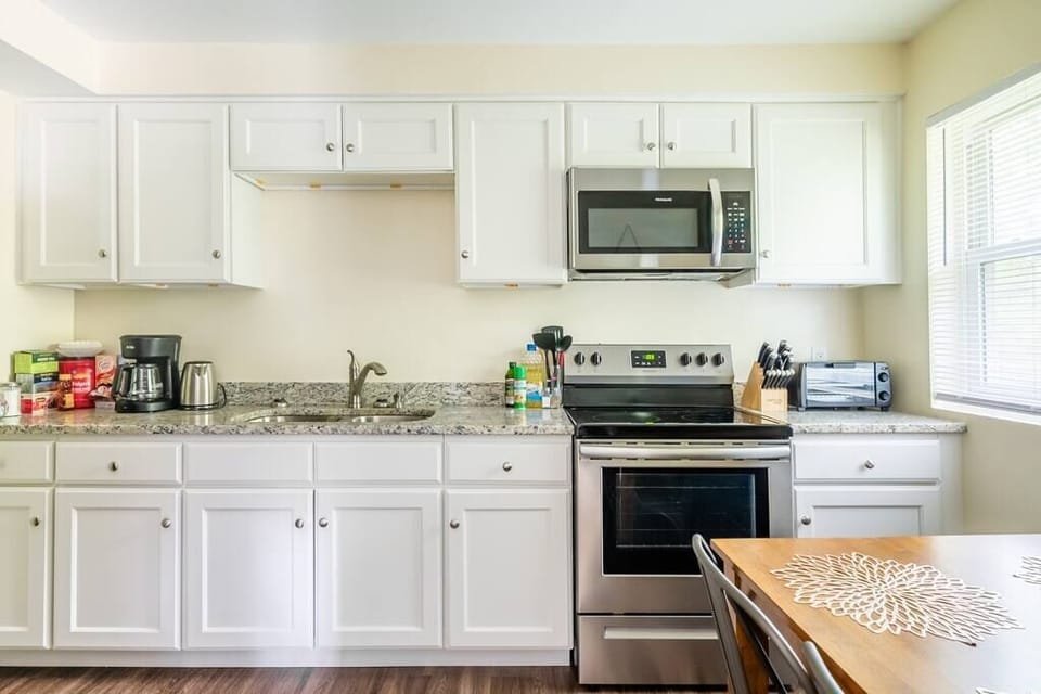 Kitchen (2)