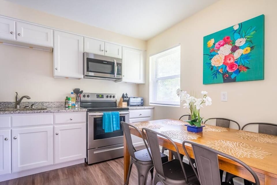Kitchen (1)