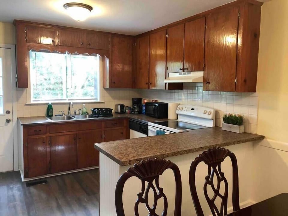 Kitchen (1)