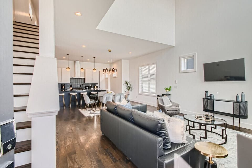 Welcome to Nashville!