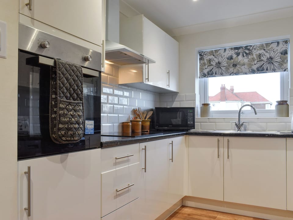 Kitchen | Sea View Cottages- North Sea Views - Sea View Cottages, Knipe Point, near Cayton