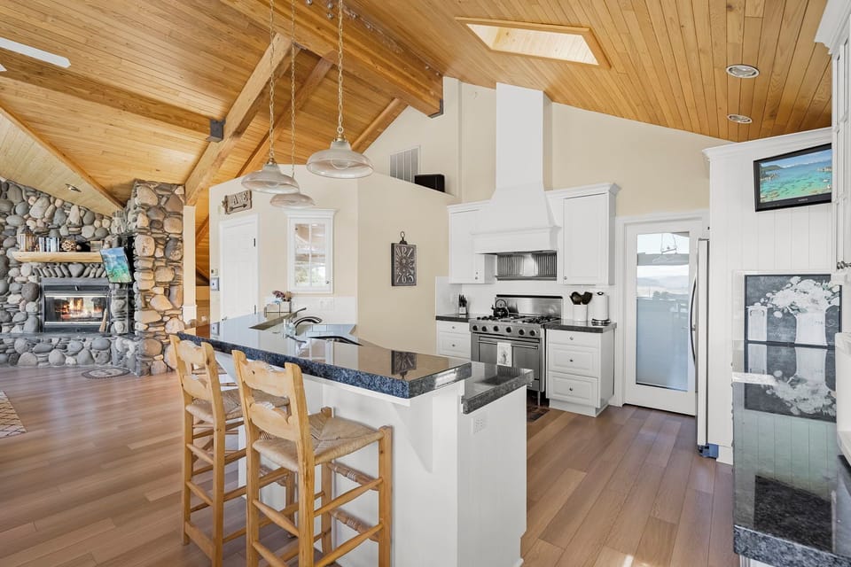 Kitchen: Northstar Home Away From Home
