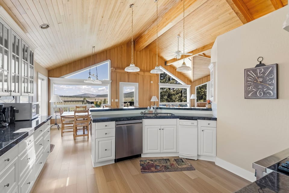 Kitchen: Northstar Home Away From Home