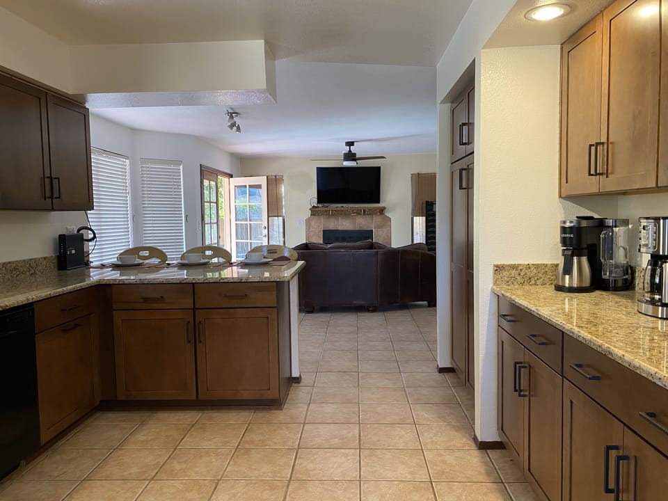Plenty of prep space and pantry filled with the necessities. 