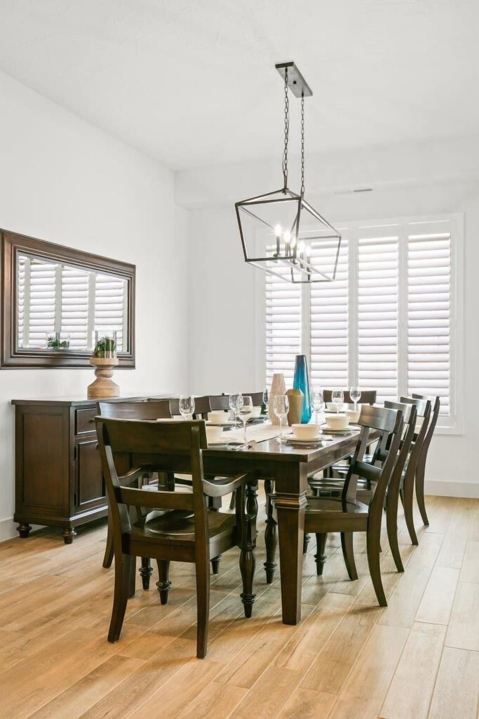 Large dining room with seating for 10