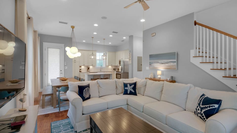 3 Mermaids Haven open floor plan