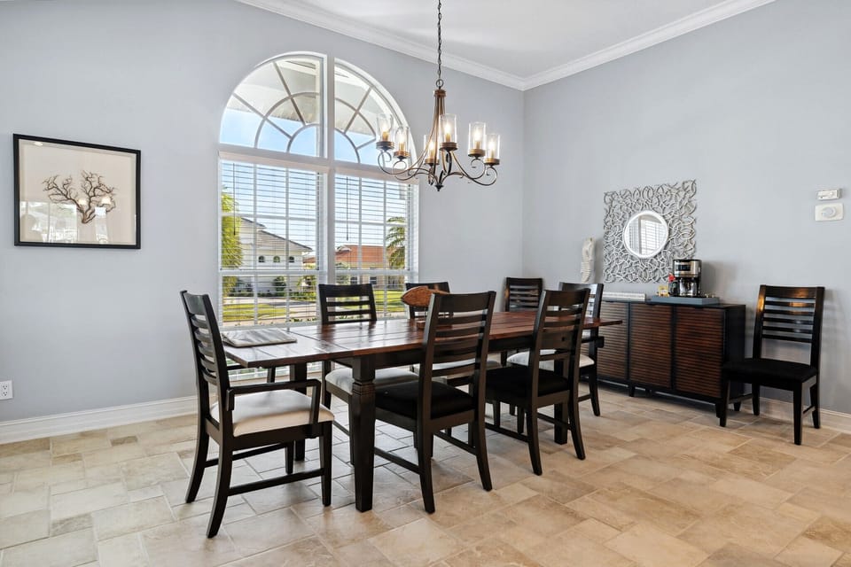 Dining with seating for 8
