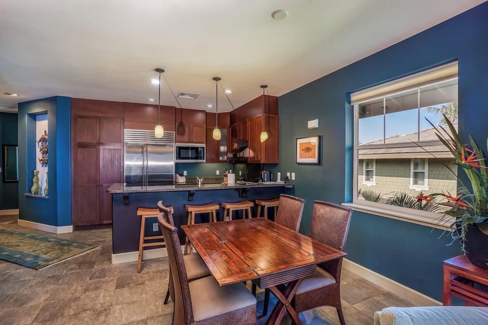 Condo, Multiple Beds, Lanai, Ocean View (Hali'i Kai 15A) | Dining