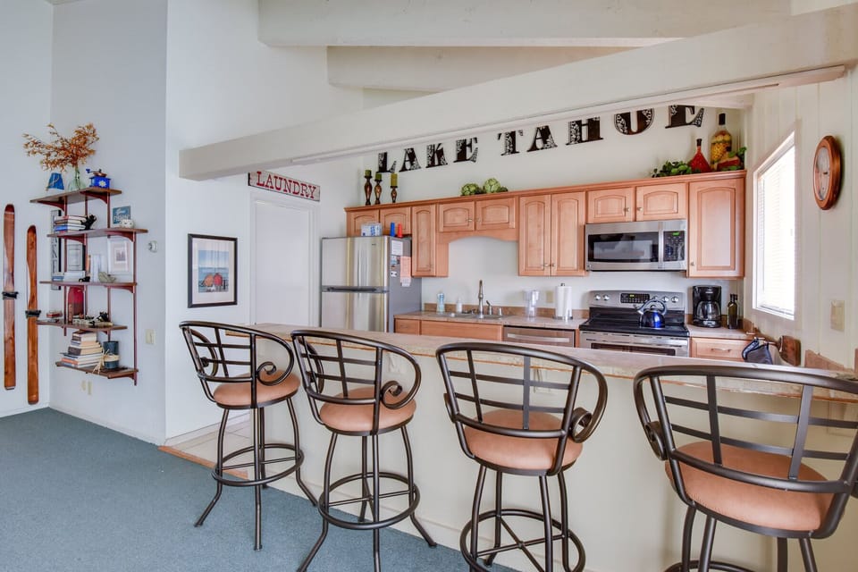 Condo, Multiple Beds, Patio, Mountain View (Waters Edge Vista #3) | Private kitchen | Fridge, microwave, oven, stovetop