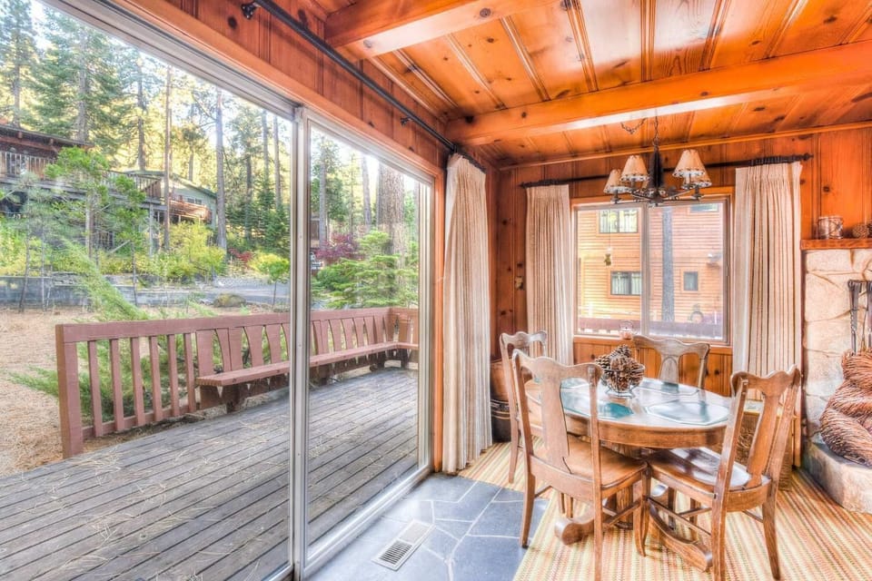 House, Multiple Beds, Fireplace, Mountain View (Zephyr Cove Cabin) | Dining