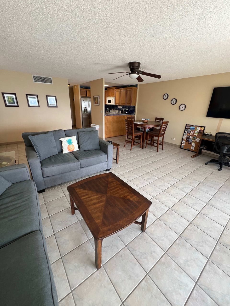 Condo, Multiple Beds, Balcony, Ocean View (Kona Alii #204) | Living area | 42-inch flat-screen TV with digital channels