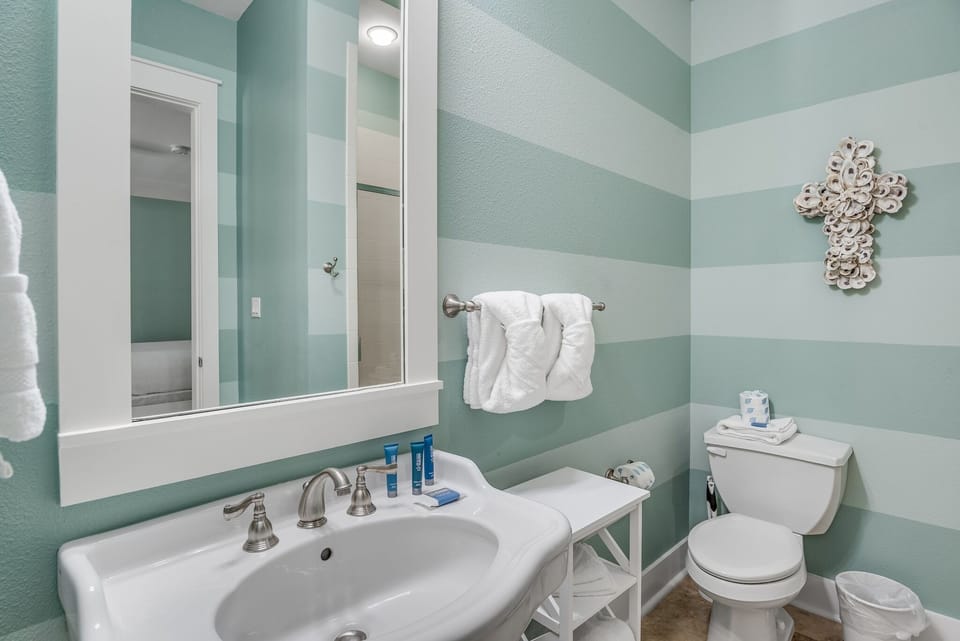1st Floor Guest Bathroom