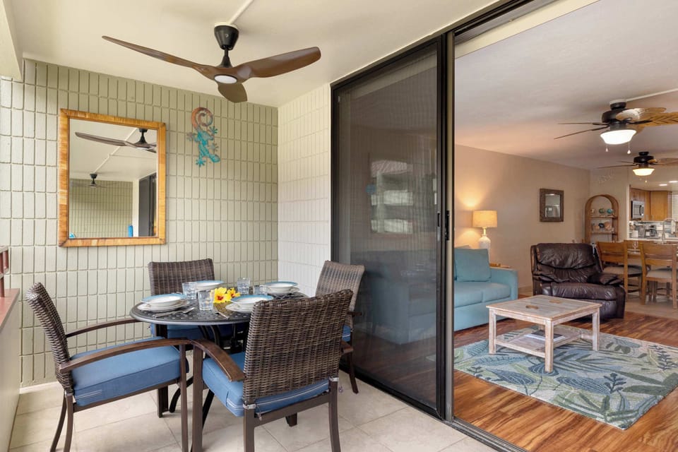 Condo, Multiple Beds, Partial Ocean View (White Sands Village #120) | Dining