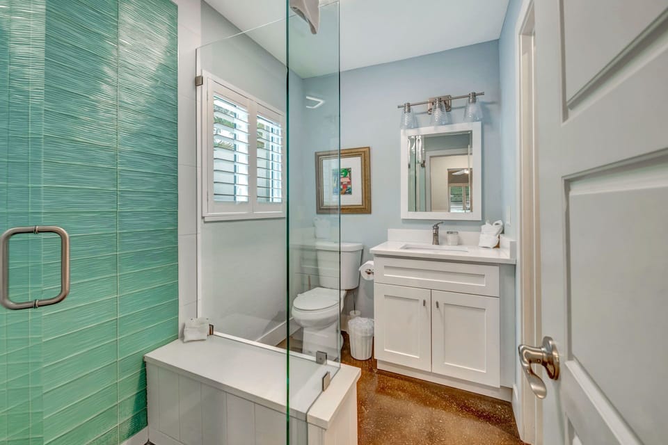 Primary Bedroom, Ensuite Bathroom