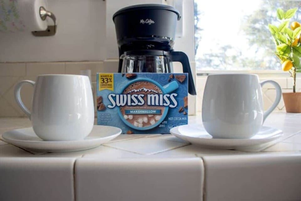 Kitchen amenities