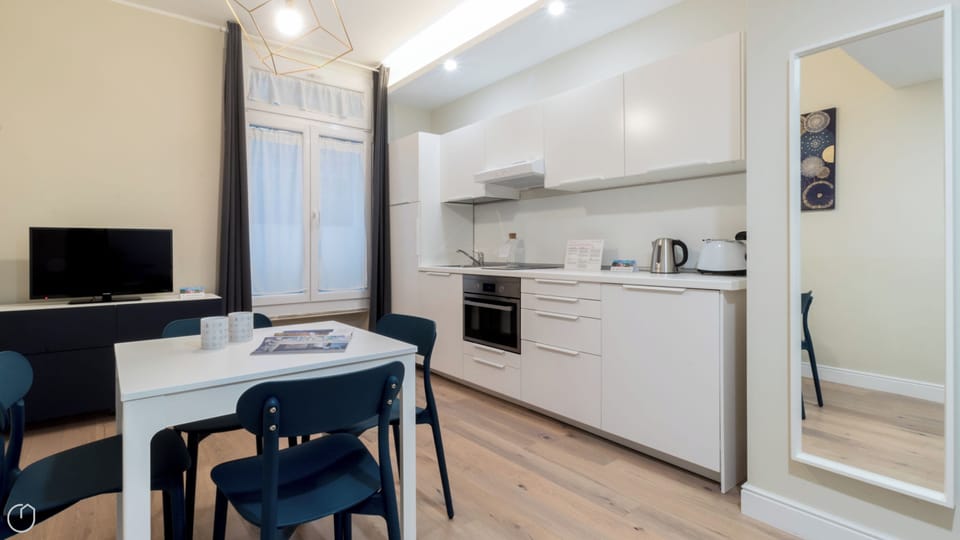 Apartment (1 Bedroom) | Interior
