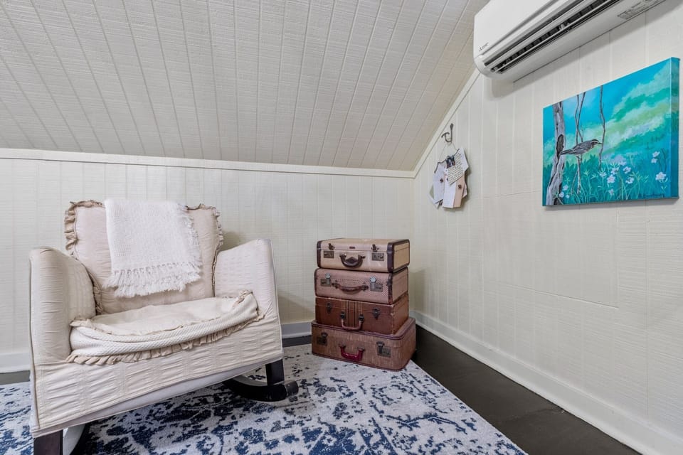 Cottage, 1 Bedroom | 1 bedroom, iron/ironing board, free WiFi, bed sheets