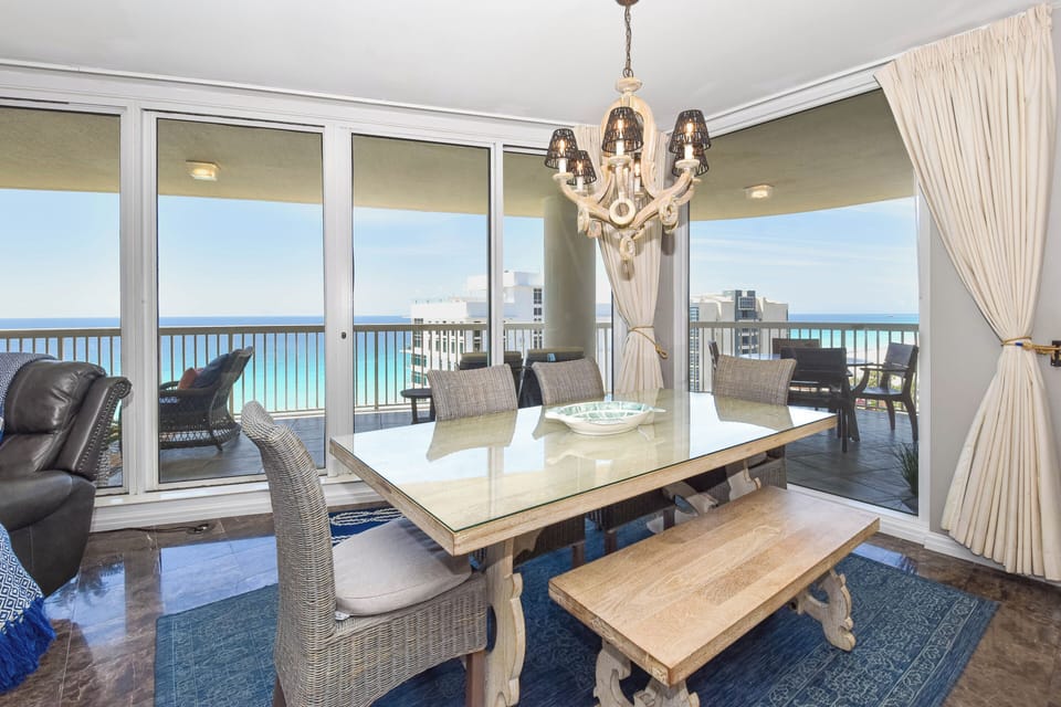 Silver Shells St. Maarten 1208 - Dining Area
