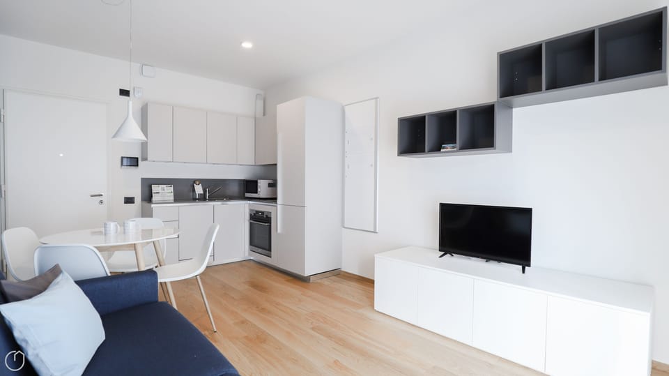 Apartment (1 Bedroom) | Interior
