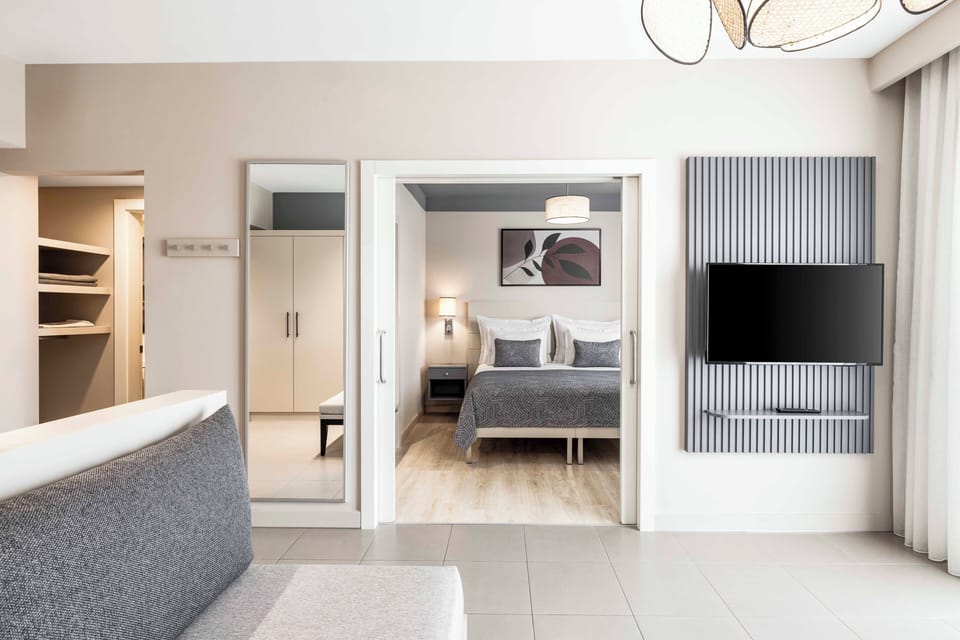 Premium bedding, minibar, in-room safe, individually decorated