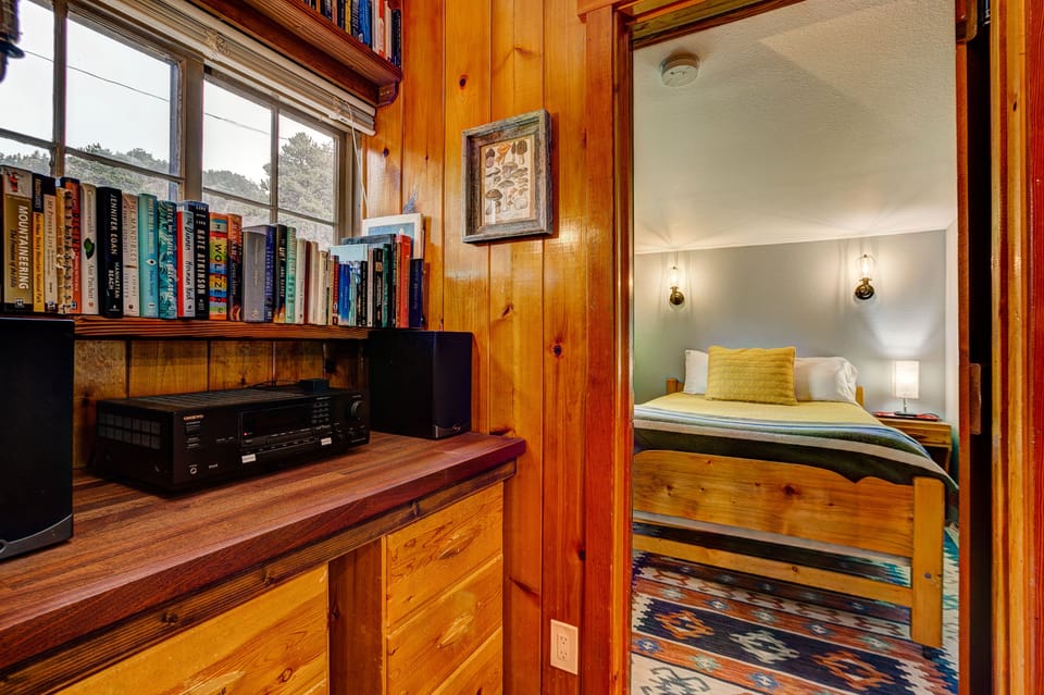 A peak into the 1st bedroom.